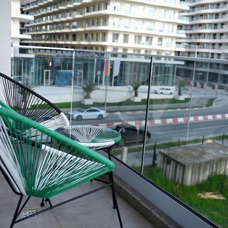 Myosotis Mamaia Studio By The Lake Appartement Buitenkant foto