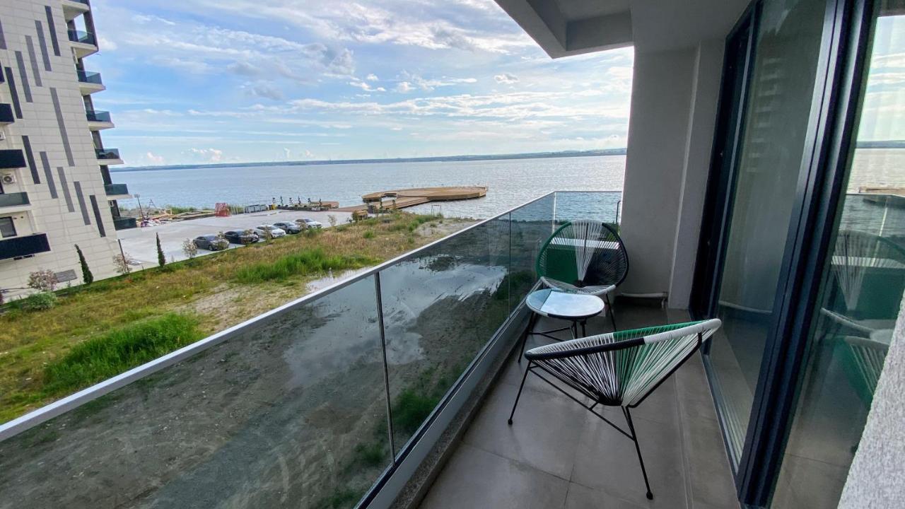 Myosotis Mamaia Studio By The Lake Appartement Buitenkant foto