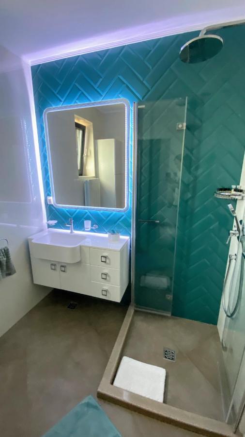 Myosotis Mamaia Studio By The Lake Appartement Buitenkant foto