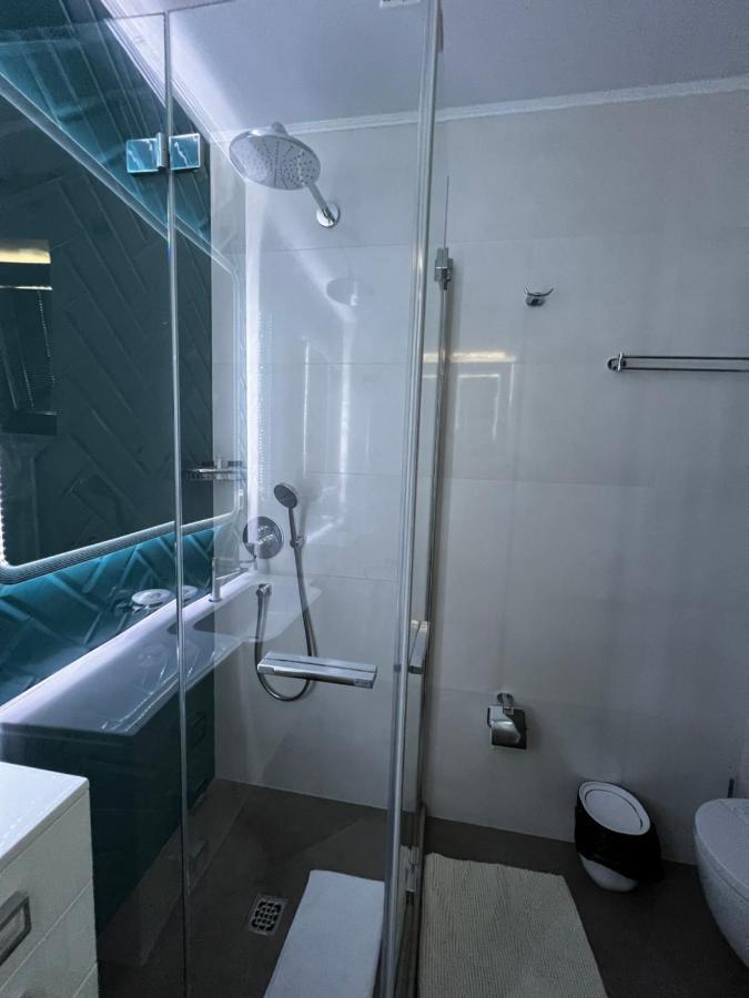 Myosotis Mamaia Studio By The Lake Appartement Buitenkant foto